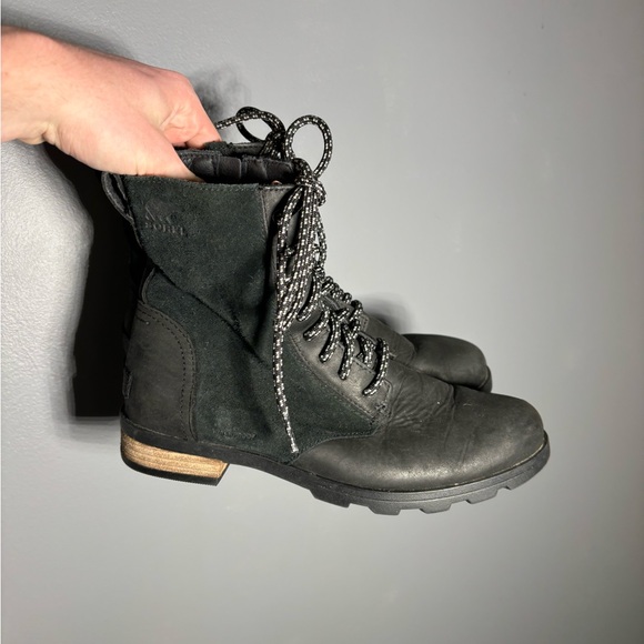 Sorel Emelie Short Lace Up Waterproof Boots Women’s Size 7.5 - Picture 2 of 8